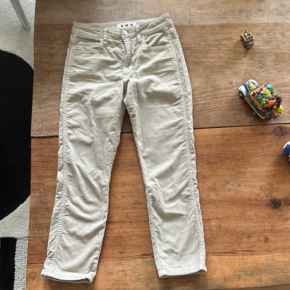 Cropped curdoroy size 26